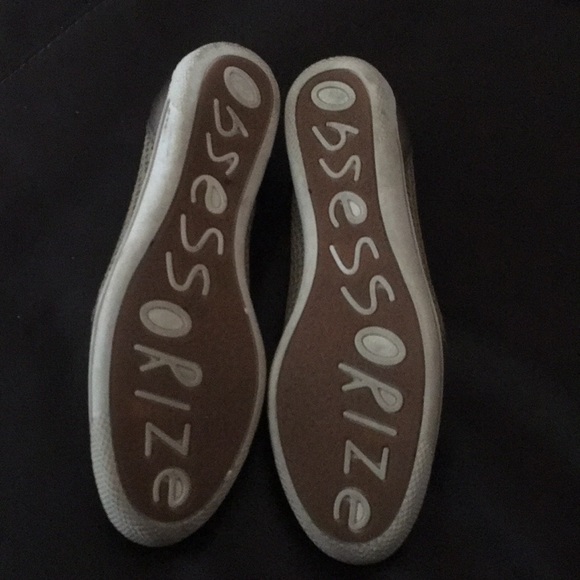 STUART WEITZMAN COMFORTABLE FLATS - Picture 3 of 4